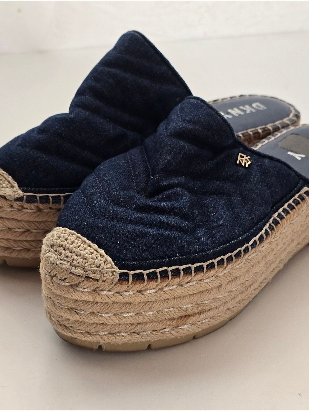 DKNY Ricki Espadrille Flatform Mules in Denim Navy Blue Size 9 - Picture 3 of 13